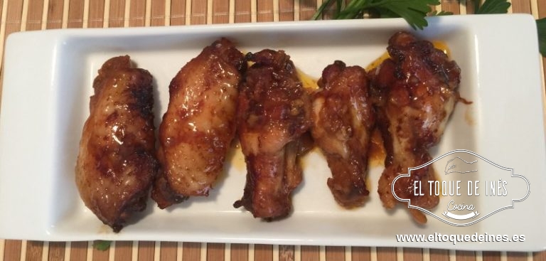 Servir calientes acompañadas de un arroz blanco o un puré de patata .
Echáis un poco de salsa sobre el puré o el arroz y os aseguro que os encantará.