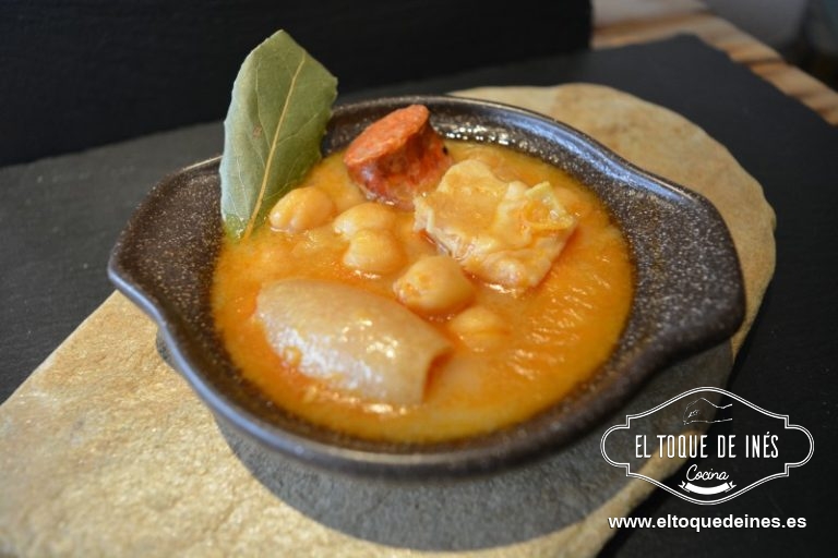 Servir caliente.
Y a disfrutar con un buen vino, que con agua está prohibido jaja...decir que casi están mejor de un día para otro.