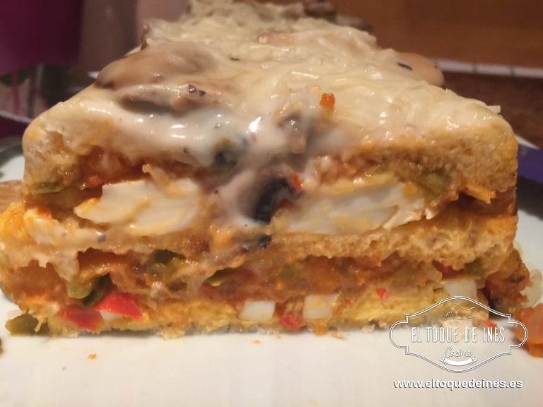 Retirar del horno, cortar en porciones y servir.