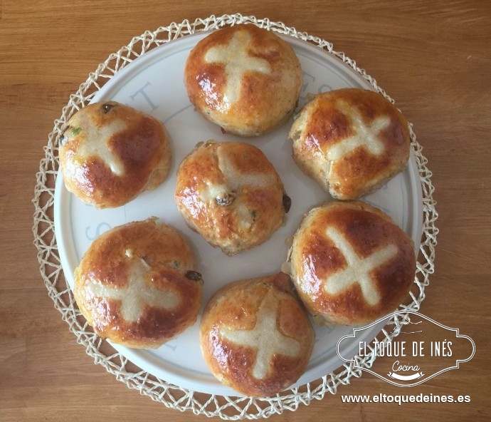 Hot cross buns