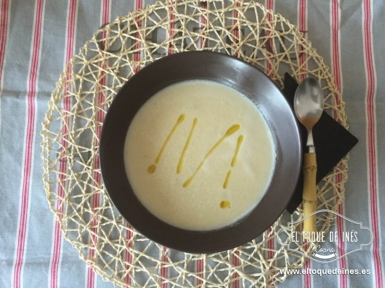 Servir caliente echando por encima si queréis un chorrito de aceite de oliva.
