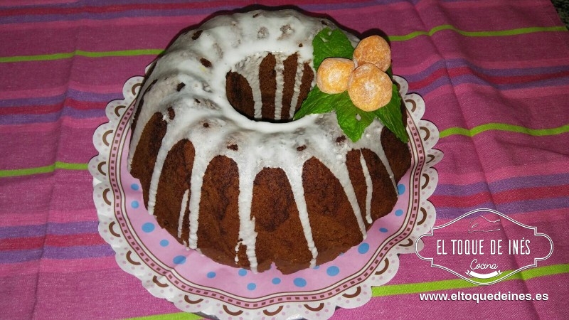 Bundtcake de chocolate con glaseado - El Toque de Inés