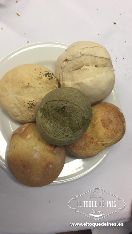 Los panes hechos por los alumnos, de trigo, con calabaza, semillas de chia, con grelos... 