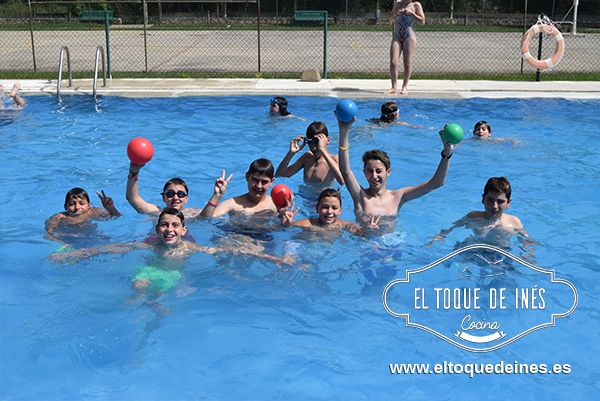 Que buenos ratos pasamos en la piscina.