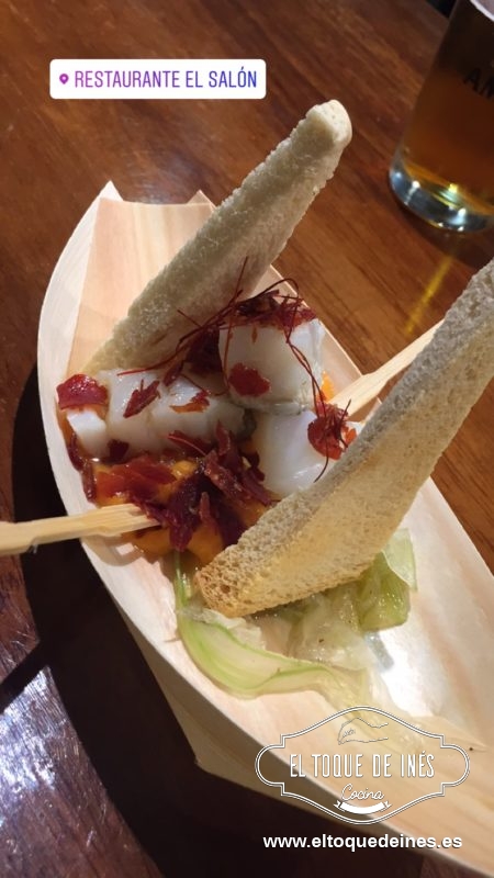 2º pincho, Restaurante salón Andés denominado " Sittichai", crema de boniato, hilos de jamón serrano tostado, bacalao confitado, hinojo caramelizado con pan tostado.