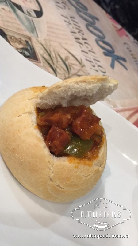 6º pincho, de la Pólvora, con "Panymas" su bollito de pan relleno de pisto con chorizo.