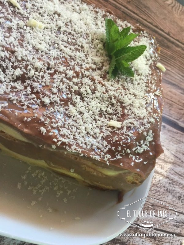 Dejar enfriar antes de meterla en la nevera a enfriar de todo.