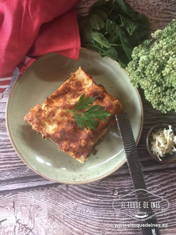 Encendemos el horno a 180º y cuando coja temperatura los cocinamos durante unos 20-30 minutos.
