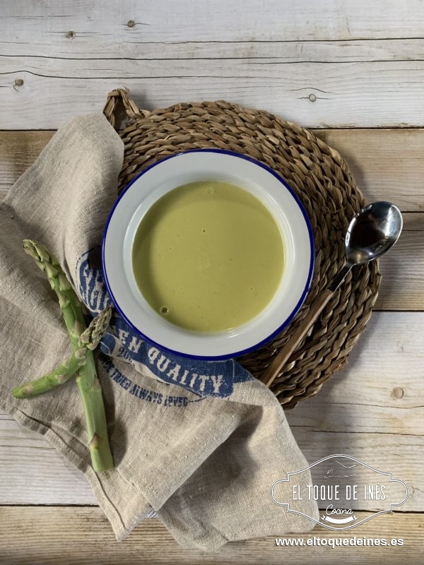 Crema de espárragos trigueros