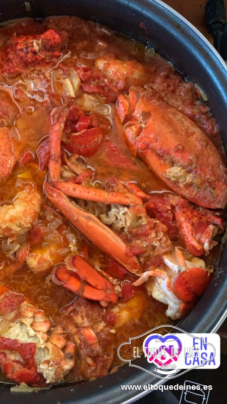 Ponemos a fuego bajo y dejamos que se cocine un poco, unos 10 minutos.