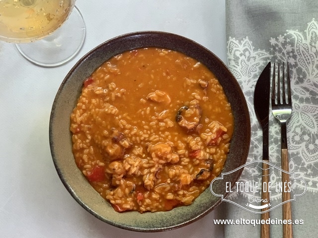 Vertemos en una sopera y servimos en 5 minutos.