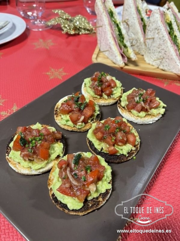 Tartar de tomate con aguacate
