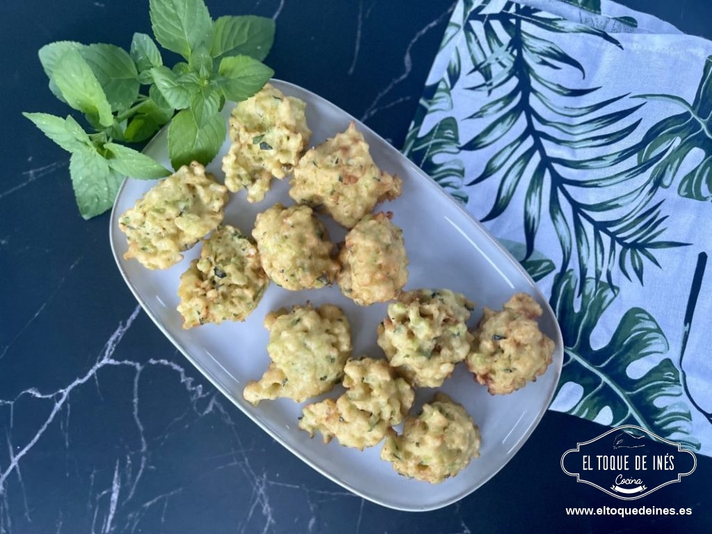 Buñuelos de calabacín y menta 