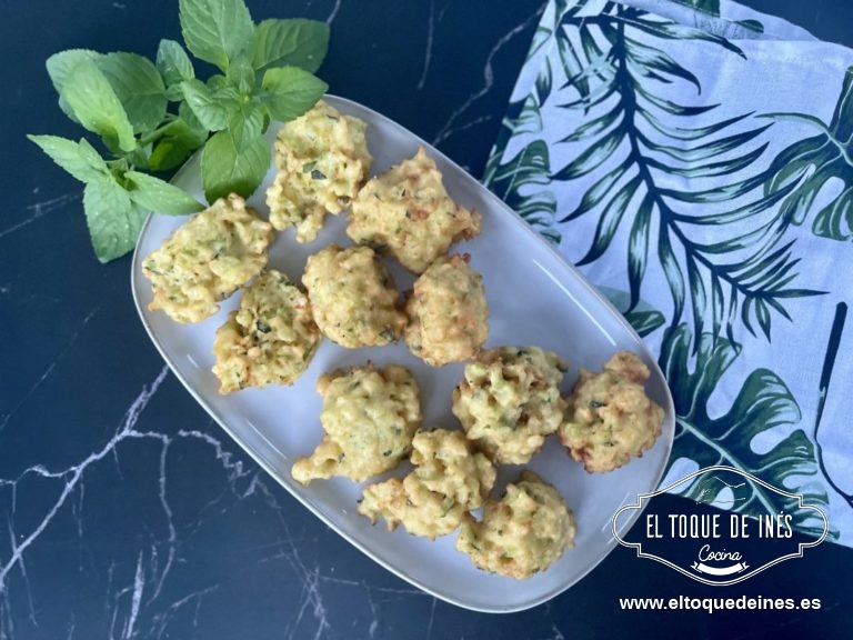 Buñuelos de calabacín y menta