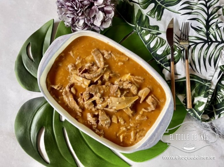 Retiramos a una fuente y servimos caliente acompañado de lo que más os guste.