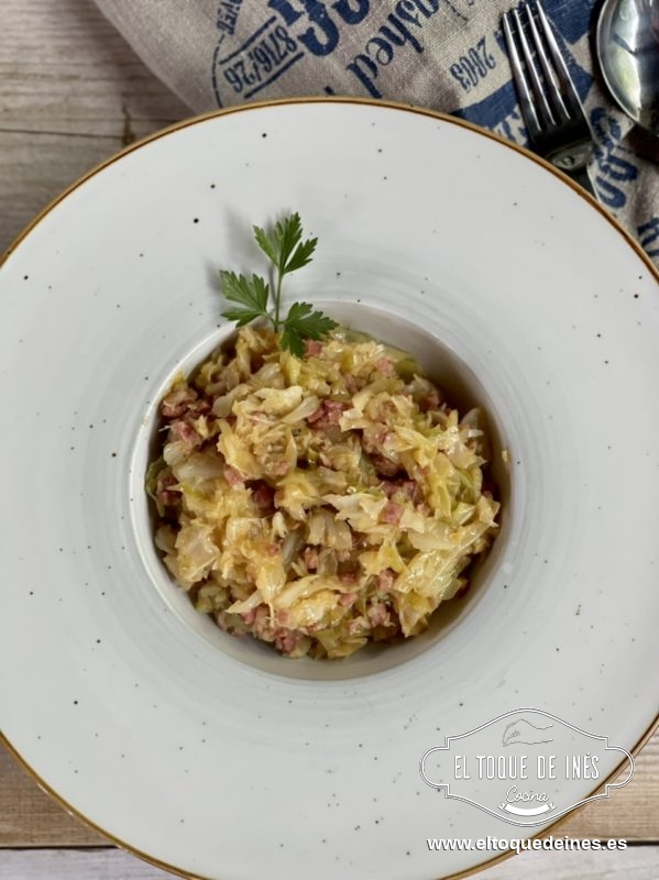 Cocinamos unos 15 minutos que veamos que está blandito y listo par comer. 