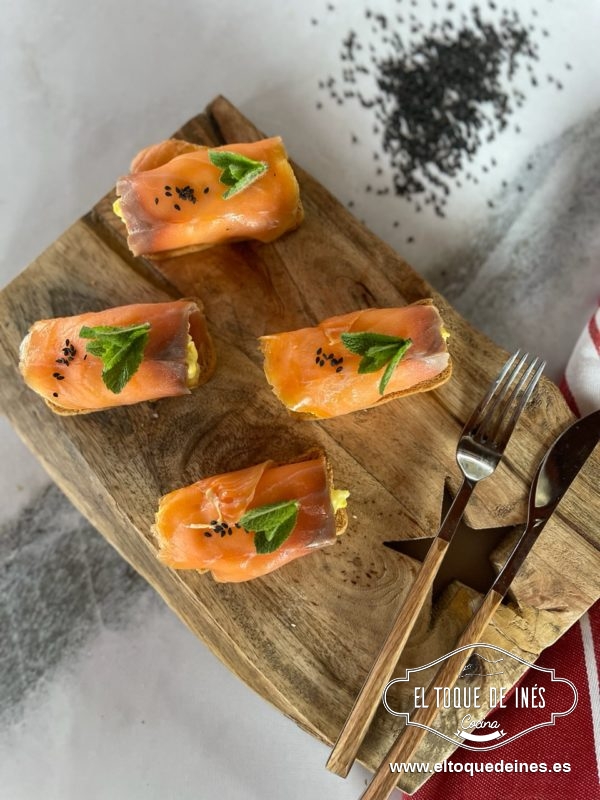 Rollitos de salmón
