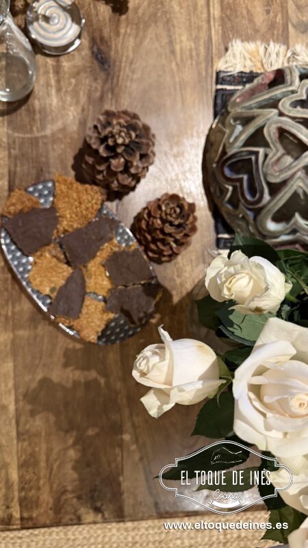 Y una vez listas la rompes con la mano o como vosotros queráis, ya solo queda disfrutarla y os digo que es un vicio!