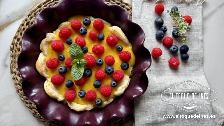 Tarta de hojaldre con lemon curd